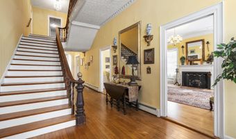 103 South St, Bath, ME 04530