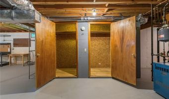 15 Secluded Dr, Narragansett, RI 02882