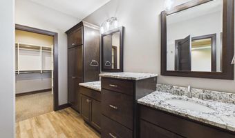 1701 W River Bend St, Brandon, SD 57005