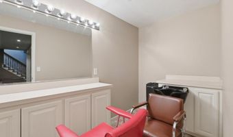 15586 Cedar Ln, Basehor, KS 66007