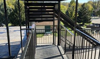 905 Main St 2, Antioch, IL 60002