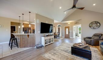 5120 Country Hills Dr, Aurora, IN 47001