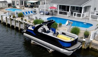 378 Bayview Ave, Bayville, NJ 08721