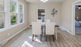 1836 Park Ave, Alton, IL 62002