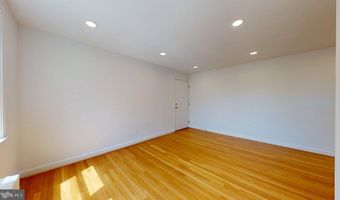 1210 N KENILWORTH St 8, Arlington, VA 22205