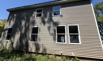 1301 Garland St, Allouez, WI 54301