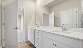 734 N Iron Hill St, Boiling Springs, SC 29316