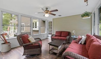 2 Golden View Dr, Bow, NH 03304