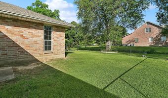 168 Sarah Victoria Dr, Belle Chasse, LA 70037