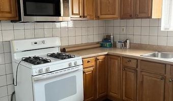 22 E 48TH St, Bayonne, NJ 07002