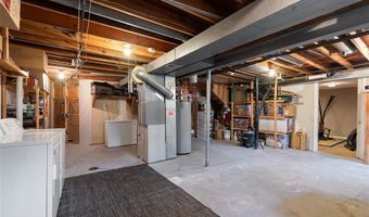 178 Spring Leigh Ct, Ballwin, MO 63011
