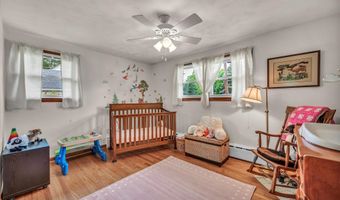 6 Woodlawn Dr, Cromwell, CT 06416