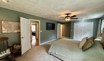 61 Westbrook Dr, Batesville, IN 47006