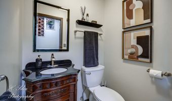 1402 Winaki Trl, Algonquin, IL 60102