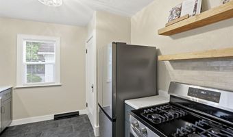 519 W SUMMER St, Appleton, WI 54911