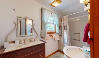 89 Pride Rd, Auburn, ME 04210