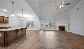 9 Monmouth Dr, Bella Vista, AR 72714