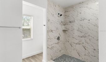 5424 HAMMOCK VIEW Ln, Apollo Beach, FL 33572
