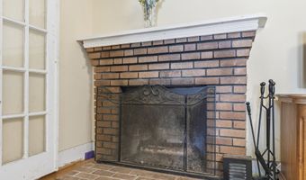 28 Davenport St, Augusta, ME 04330