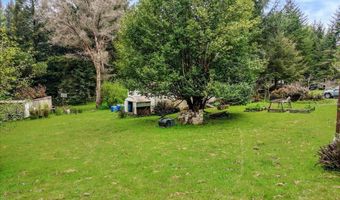 875 Aldergrove Rd, Arcata, CA 95521