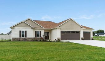 201 Thoroughbred Ln, Auburn, IN 46706