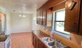 208 Lee St, Atmore, AL 36502