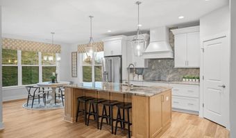 104 Ridgewood Heights Dr, Allison Park, PA 15101