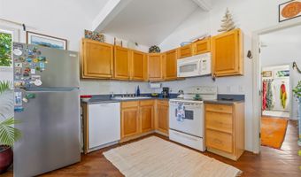 44-519 Kaneohe Bay Dr, Kaneohe, HI 96744