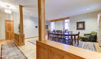 9 University Pl, Amsterdam, NY 12010