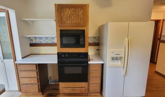 24049 W Grass Lake Rd, Antioch, IL 60002