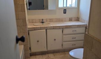 215 Apple Ln, Santa Rosa, CA 95407