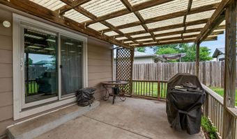 4540 Woodlow Dr, Bel Aire, KS 67220