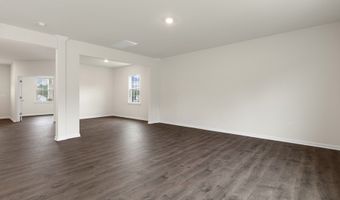 1043 Misty Creek Dr, Aberdeen, NC 28315