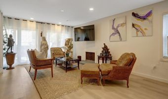 2113 N LINCOLN St, Arlington, VA 22207