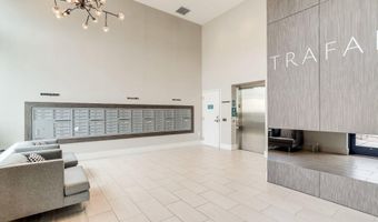 989 S BUCHANAN St 409, Arlington, VA 22204