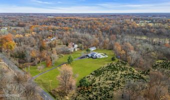 113 Arneytown Hornerstown Rd, Allentown, NJ 08501