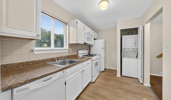 1606 Madaline Dr, Avenel, NJ 07001