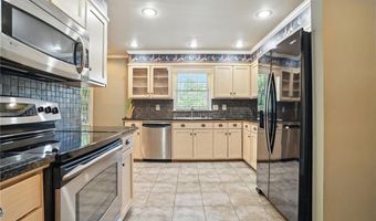 6600 Ridge Moore Dr, Peachtree Corners, GA 30360