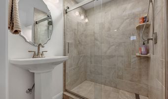 24 Ventura Dr, Brooklyn, CT 06234