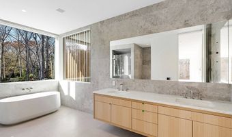 16 Arbor Path, Amagansett, NY 11930