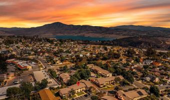 445 Ridgeway Ct, Spring Valley, CA 91977