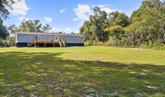 1215 Shores Rd, Alford, FL 32420
