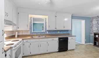 125 Shoally St, Boiling Springs, SC 29316