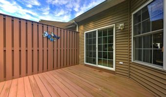 61 Pondview Cir 61, Beacon Falls, CT 06403