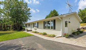 2871 16th Dr, Adams, WI 53910