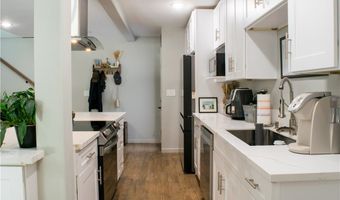 542 N Kilkea Dr, Los Angeles, CA 90048
