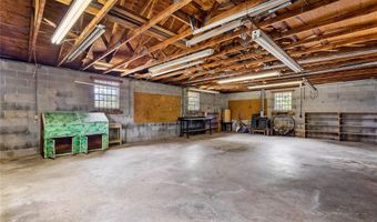 223 Lakewood Ln, Anderson, SC 29625