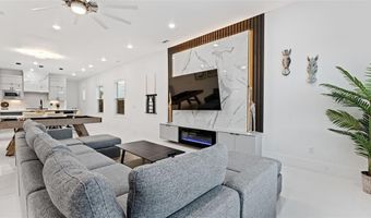 1145 NE Monroe St, Bentonville, AR 72712
