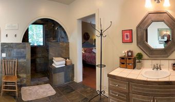 102 Silverwood Dr, Bellevue, ID 83313