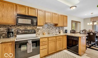 9355 Villa Creek Dr A - Bldg 17, Avon, IN 46123